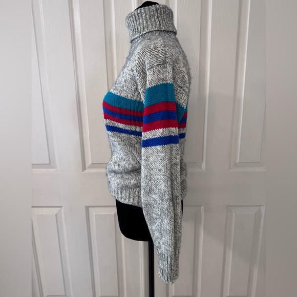1980s VINTAGE DIANE VON FURSTENBERG Sweater Sz S Wool Blend Gray Red Blue Stripe - Picture 5 of 10